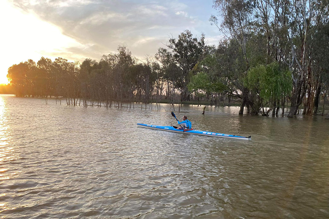 Dave Alley paddles the Murray River, setting a new speed record on Australia’s longest waterway