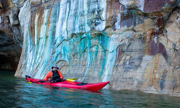 Pictured Rocks – Ultimate Lake Superior Kayak Tour by Pictured Rocks Kayaking